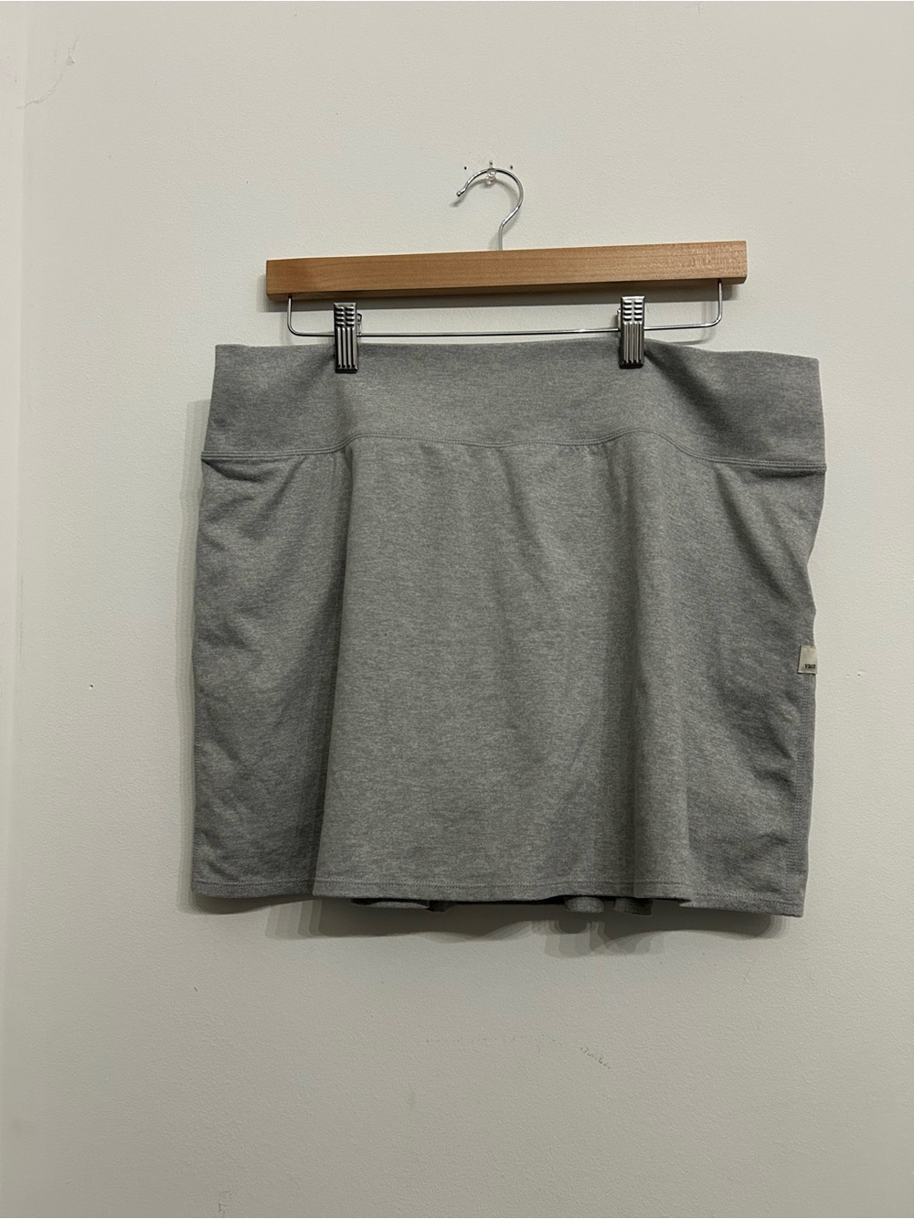 Vuori halo performance skirt